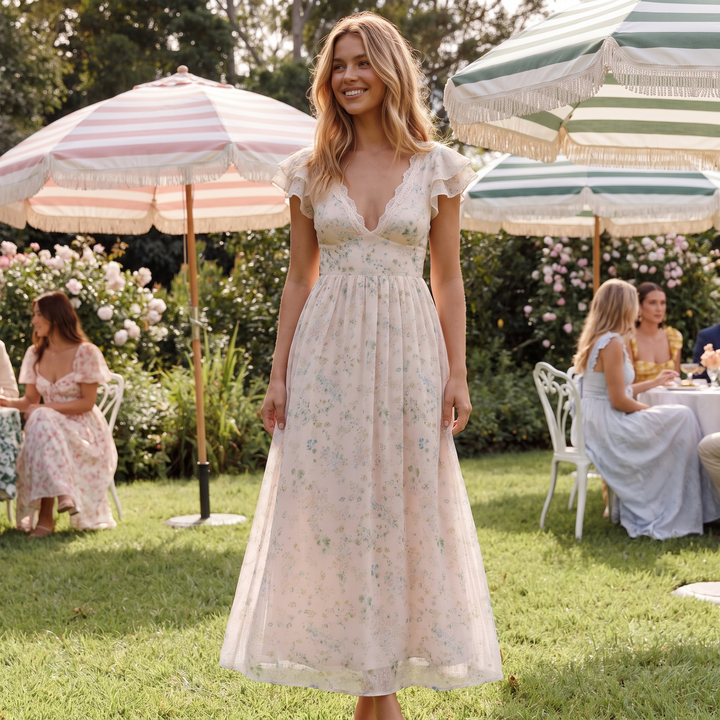 Angelique Floral Midi Dress – Pastel Pink Floral – lifestyle