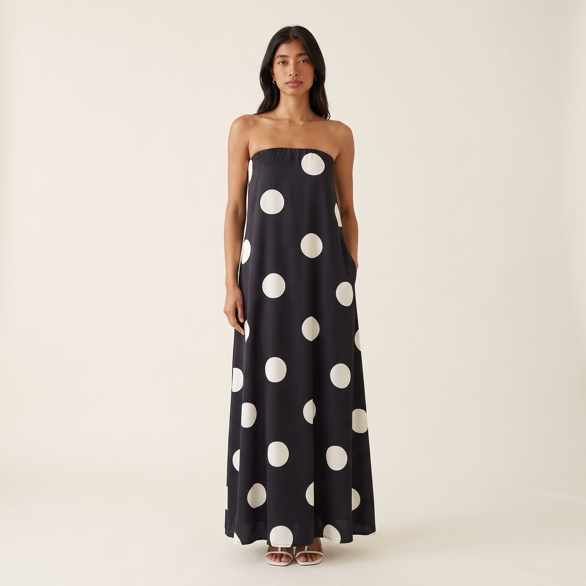 Dottie Strapless Polka Dot Maxi Dress – Black – front view